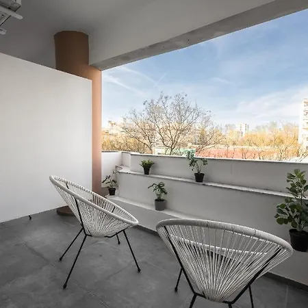 Horizon Apartments, The Luxury *